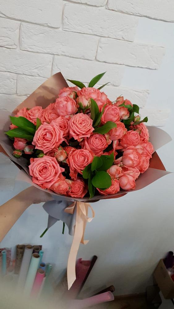 Букет цветов из: Розы в Верхнеднепровском