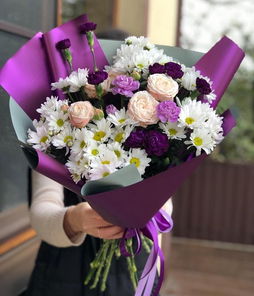 Букет цветов из: Хризантемы, Гвоздики и Розы в Верхнеднепровском