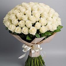 Букет 101 беля роза Белоснежка в Верхнеднепровском