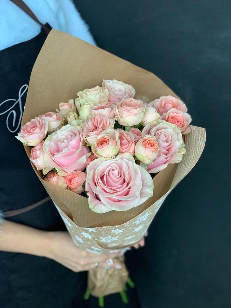 Букет цветов из: Хризантемы и Розы в Верхнеднепровском