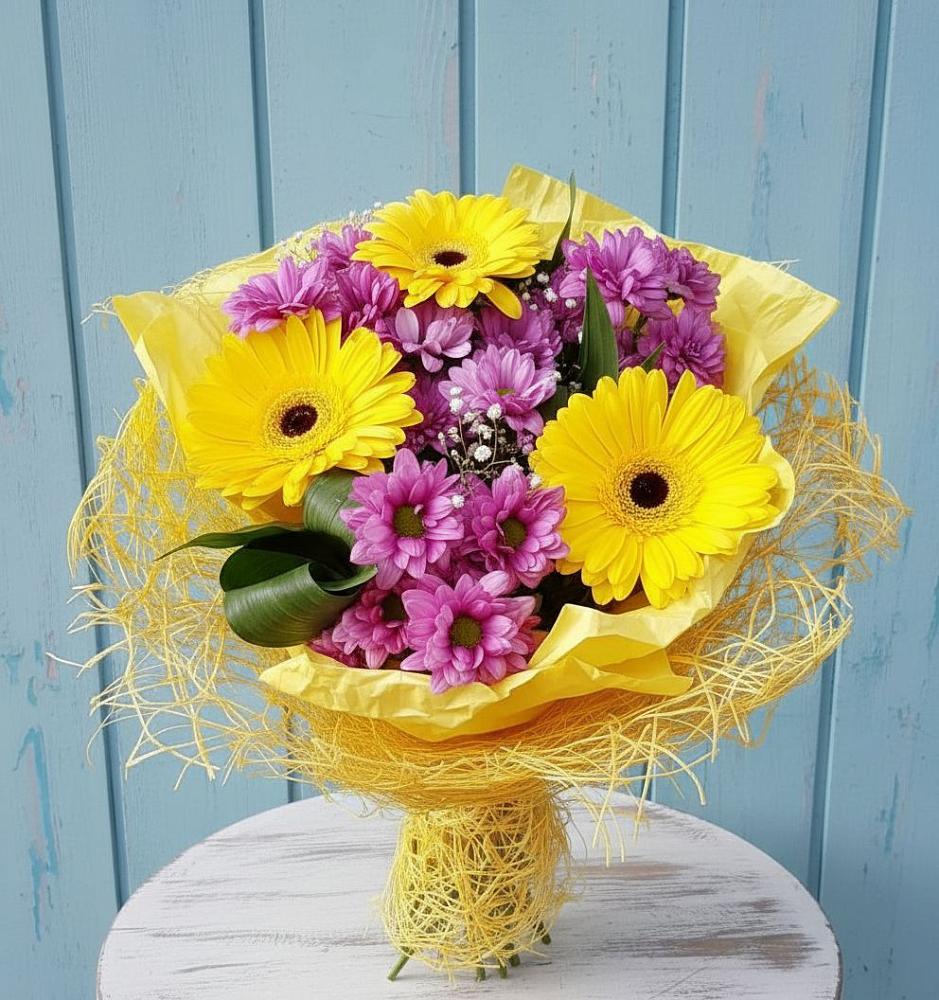 Букет цветов из: Хризантемы и Герберы в Верхнеднепровском