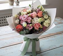 Букет цветов из:  Розы, Лизиантусы и Гвоздики в Верхнеднепровском