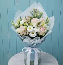 Букет цветов из:  Розы и Лизиантусы в Верхнеднепровском