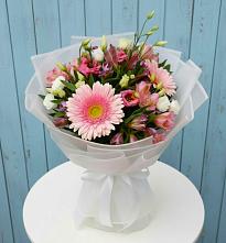 Букет цветов из:  Герберы, Альстромерии и Лизиантусы в Верхнеднепровском