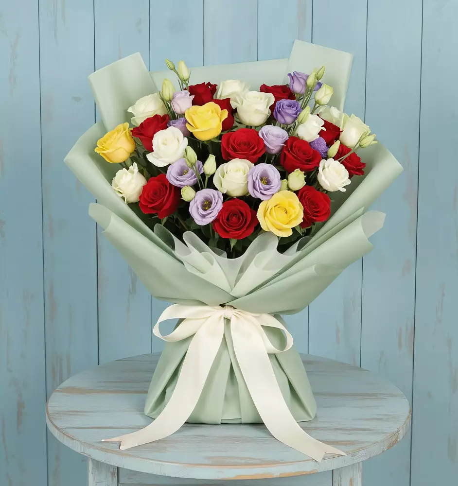 Букет цветов из: Розы в Верхнеднепровском